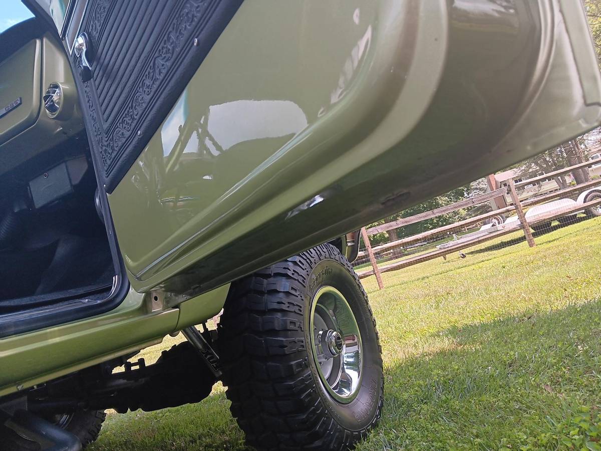 Chevrolet-k10-1970-green-10