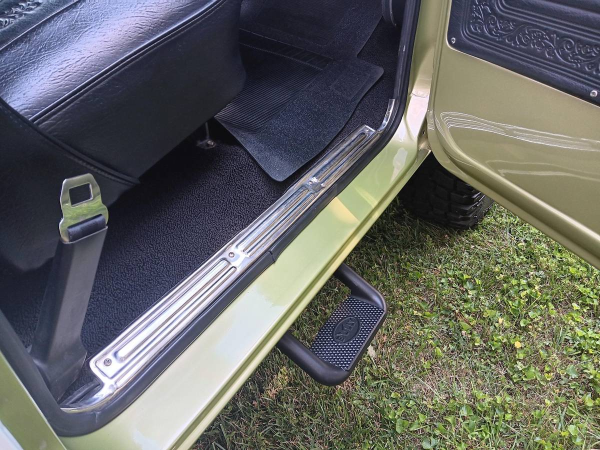 Chevrolet-k10-1970-green-9