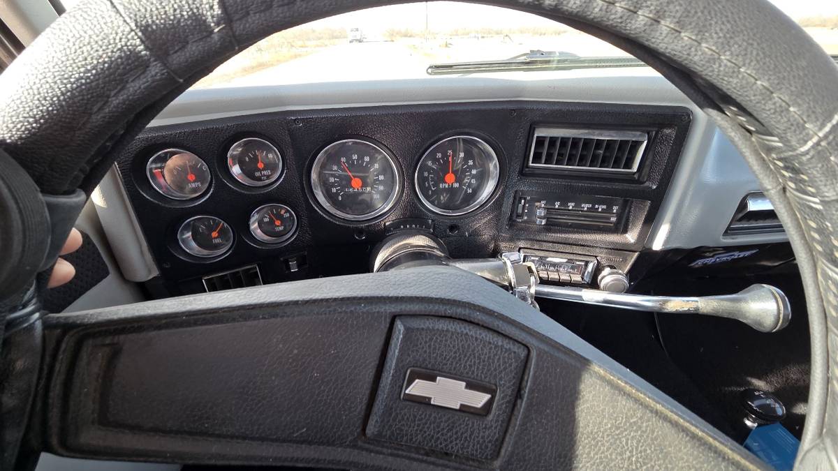 Chevrolet-k10-cheyenne-1973-grey-5