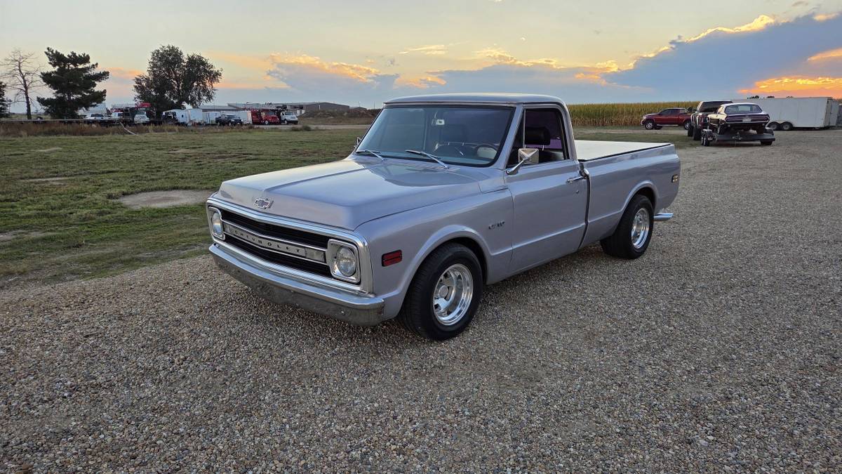 Chevrolet-k10-cheyenne-1973-grey-7