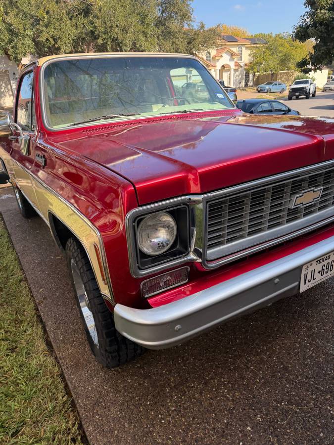 Chevrolet-k10-custom-deluxe-1974-red-2