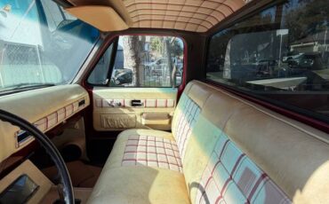 Chevrolet-k10-custom-deluxe-1974-red-7