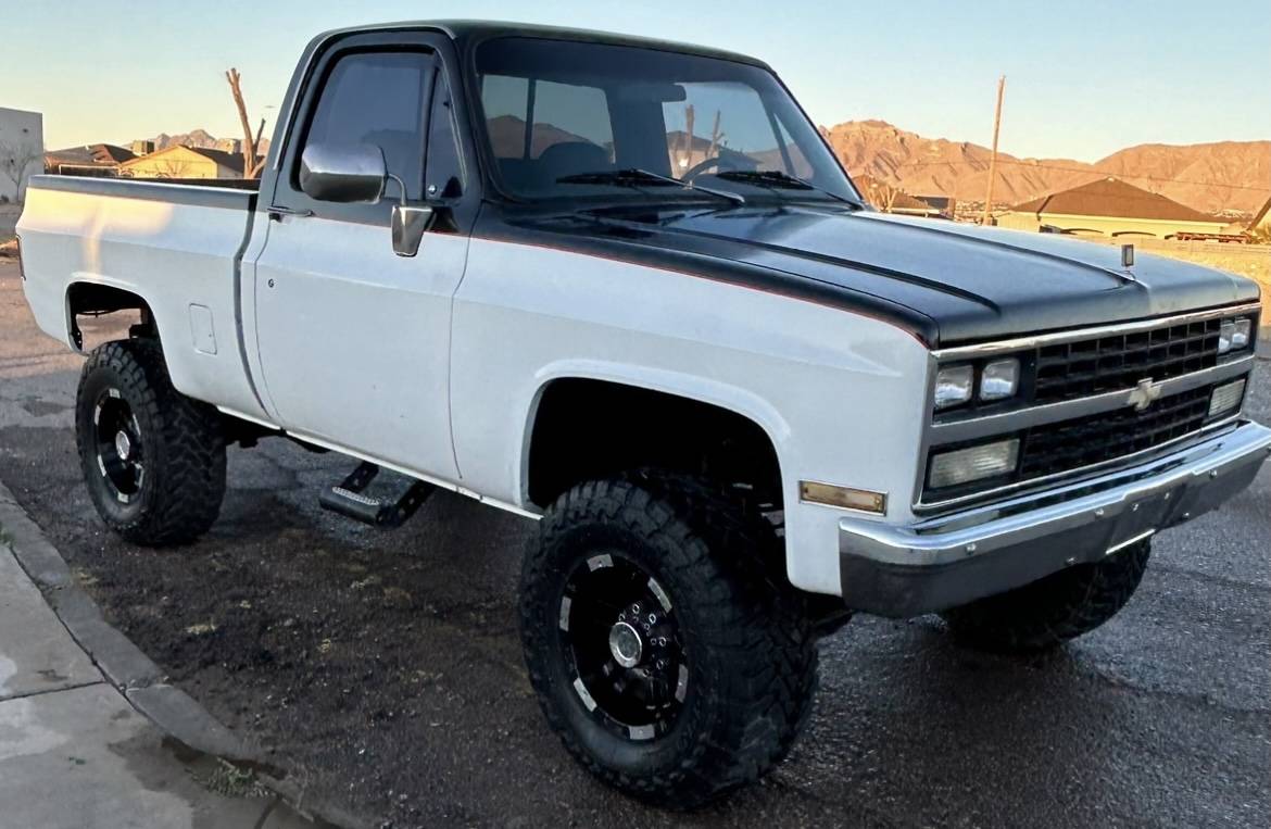 Chevrolet-k20-silverado-4x4-1983-black-5