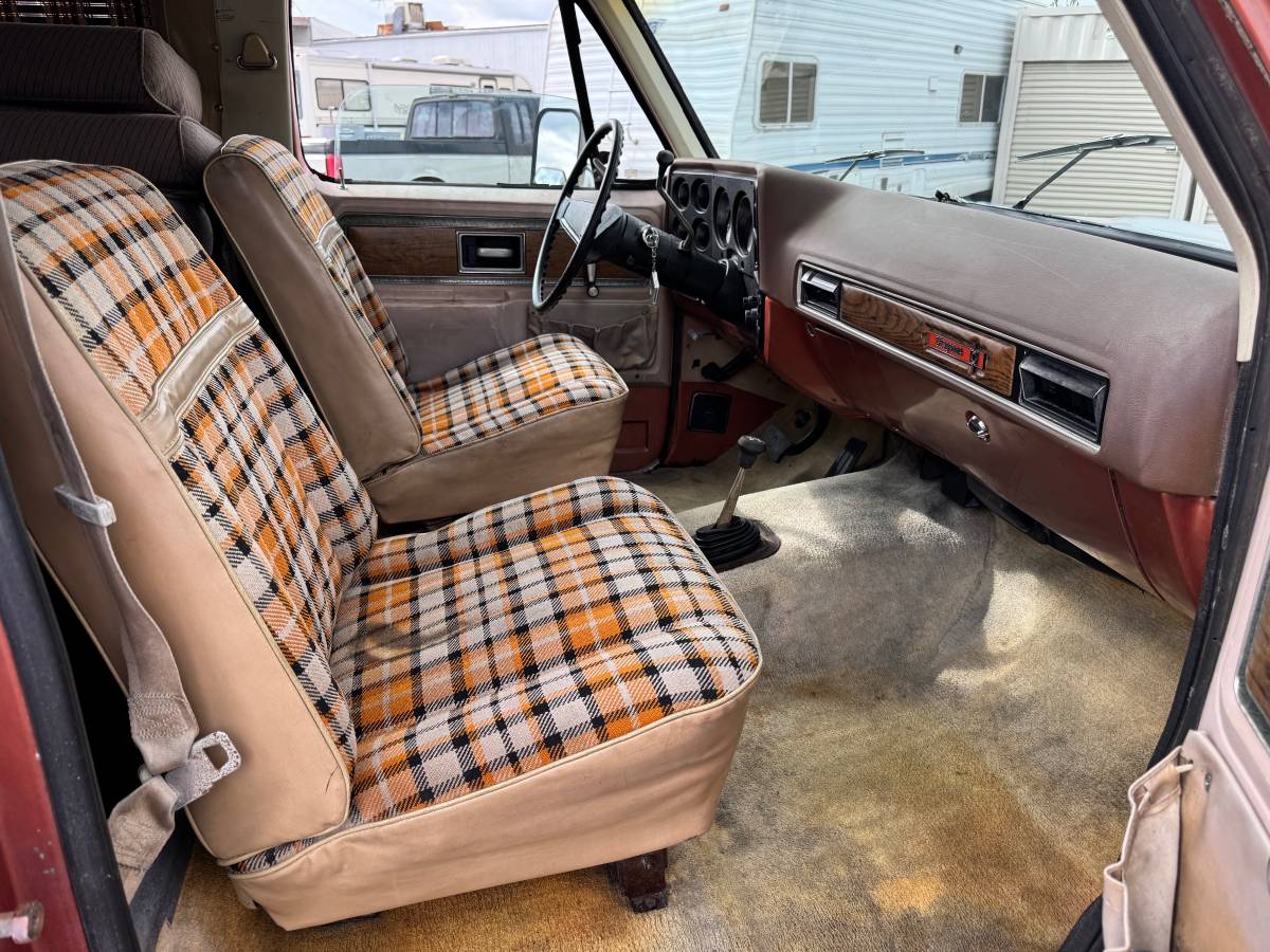 Chevrolet-k5-blazer-1977-2