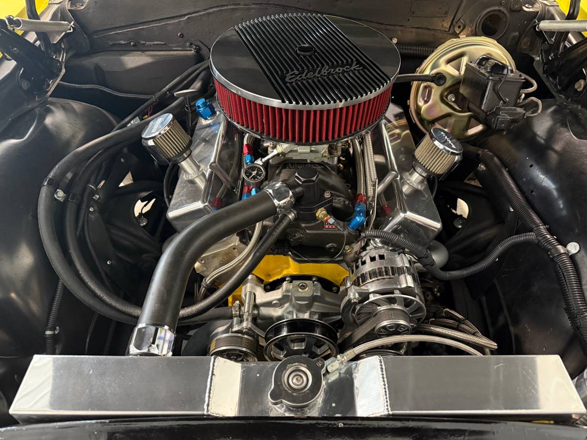 Chevrolet-malibu-1965-1