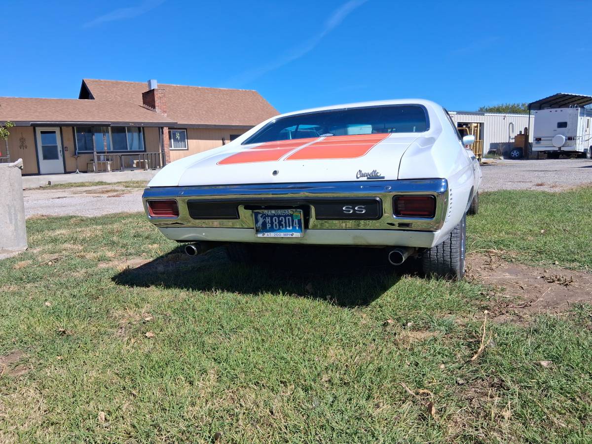 Chevrolet-malibu-1972-18