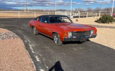 Chevrolet-malibu-1972-orange-13