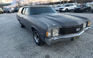 Chevrolet-malibu-wagon-1972-black-2