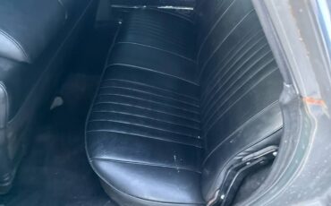 Chevrolet-malibu-wagon-1972-black-9