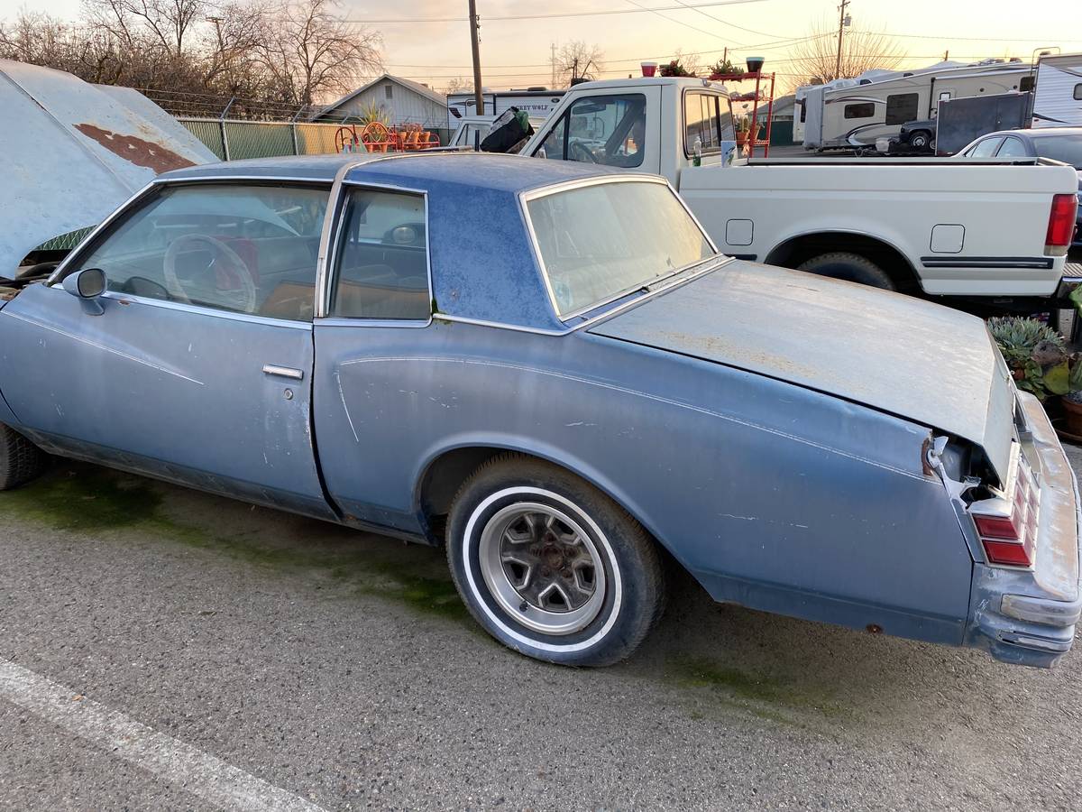 Chevrolet-monte-carlo-1982