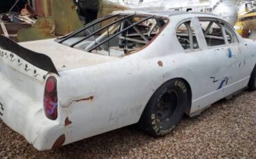 Chevrolet-monte-carlo-ss-1969-white-1