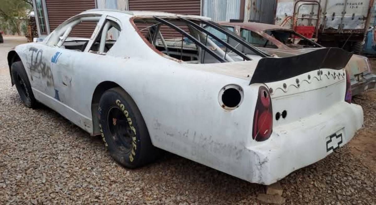 Chevrolet-monte-carlo-ss-1969-white-14