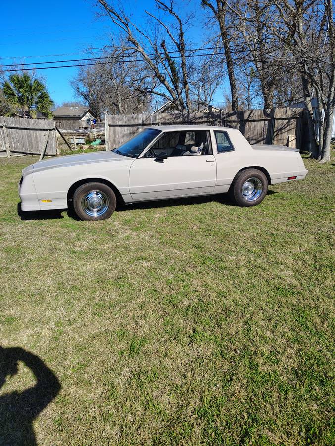 Chevrolet-monte-carlo-ss-1984-grey-1