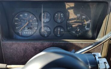 Chevrolet-monte-carlo-ss-1984-grey-7