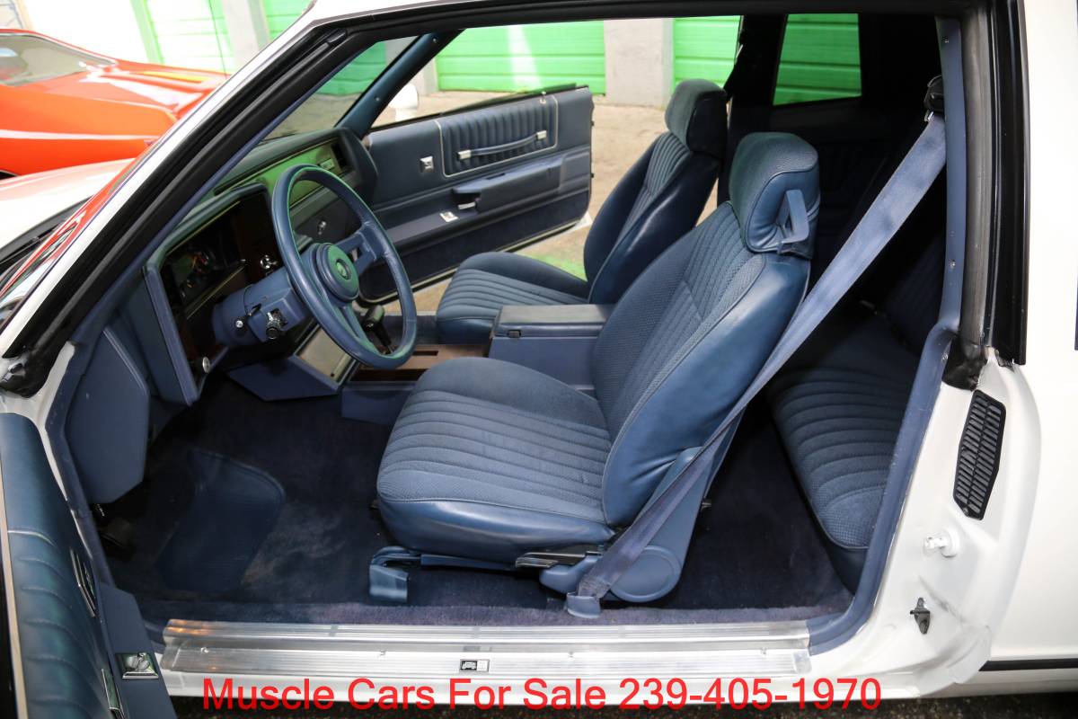 Chevrolet-monte-carlo-ss-1984-white-10