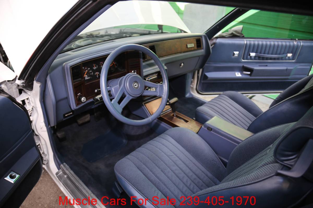 Chevrolet-monte-carlo-ss-1984-white-11