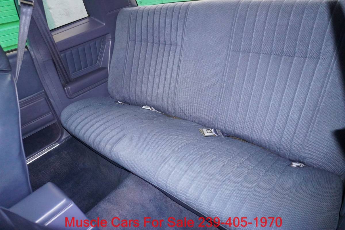 Chevrolet-monte-carlo-ss-1984-white-12