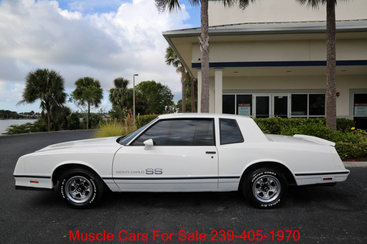 Chevrolet-monte-carlo-ss-1984-white-17