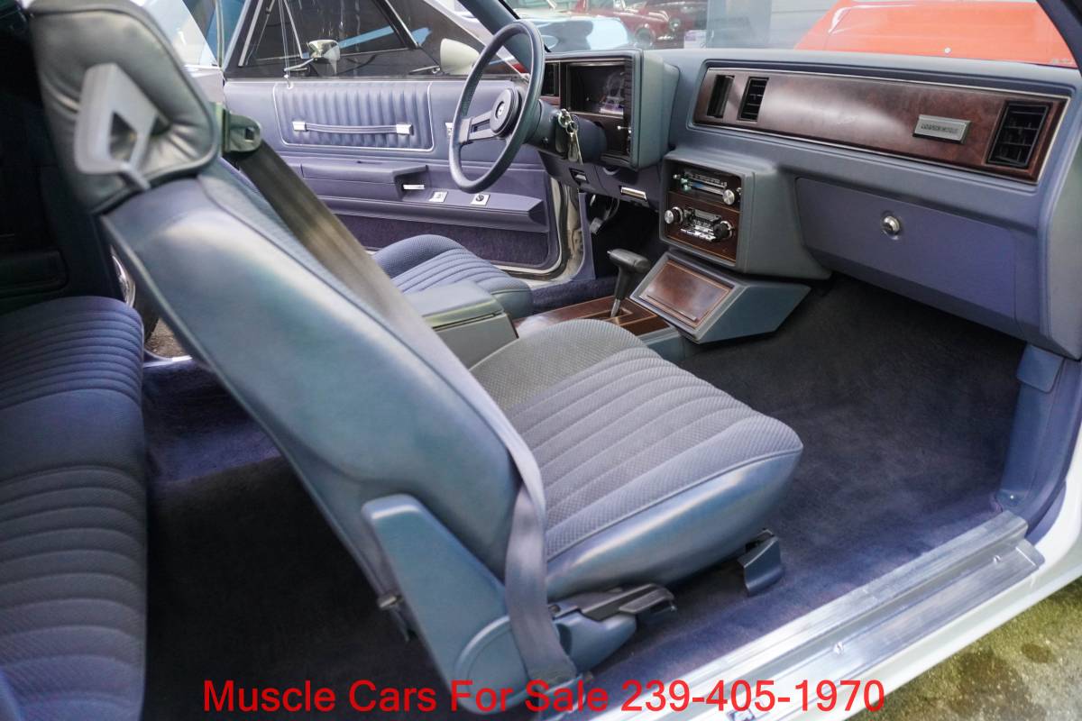 Chevrolet-monte-carlo-ss-1984-white-18