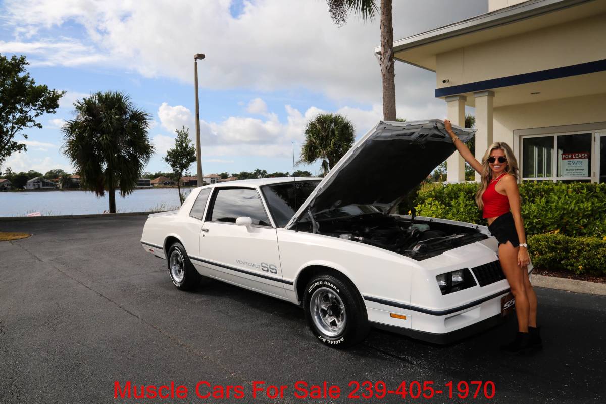 Chevrolet-monte-carlo-ss-1984-white-19