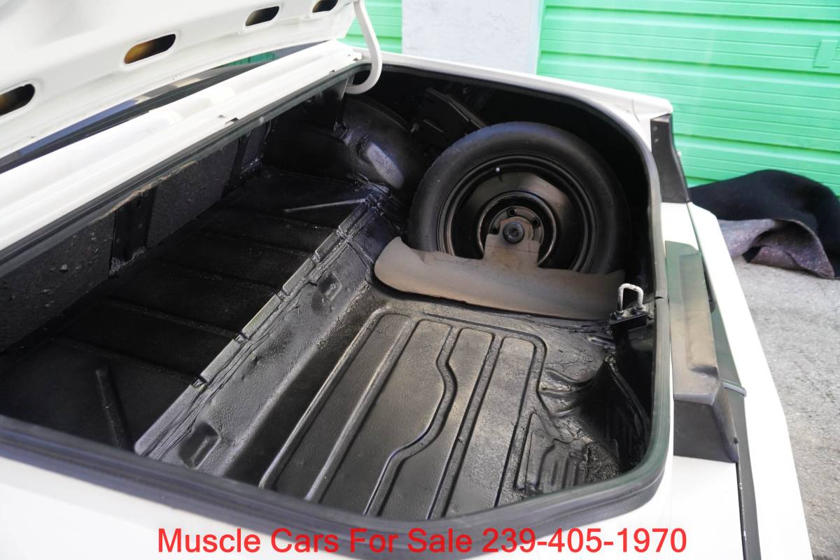 Chevrolet-monte-carlo-ss-1984-white-20