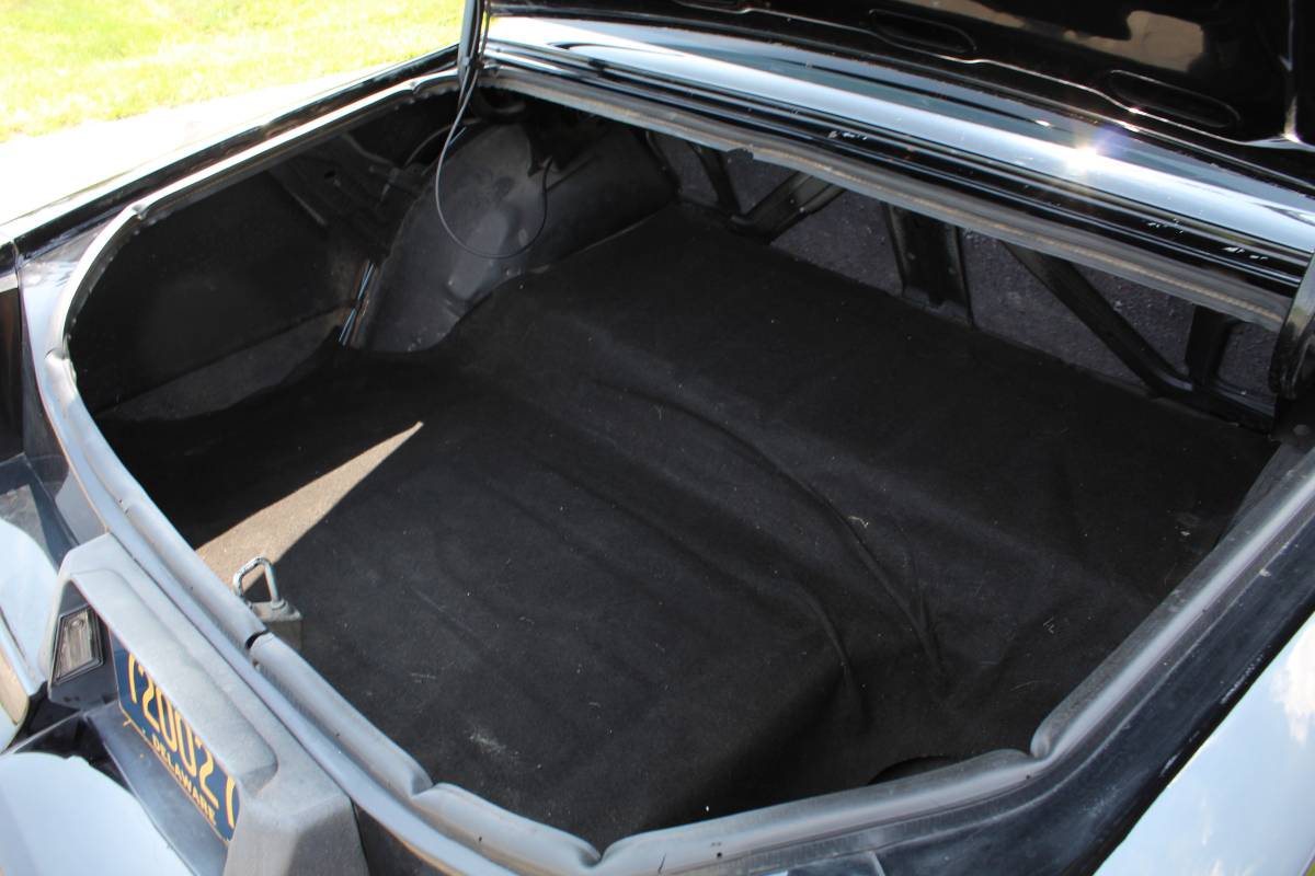 Chevrolet-monte-carlo-ss-1987-black-18