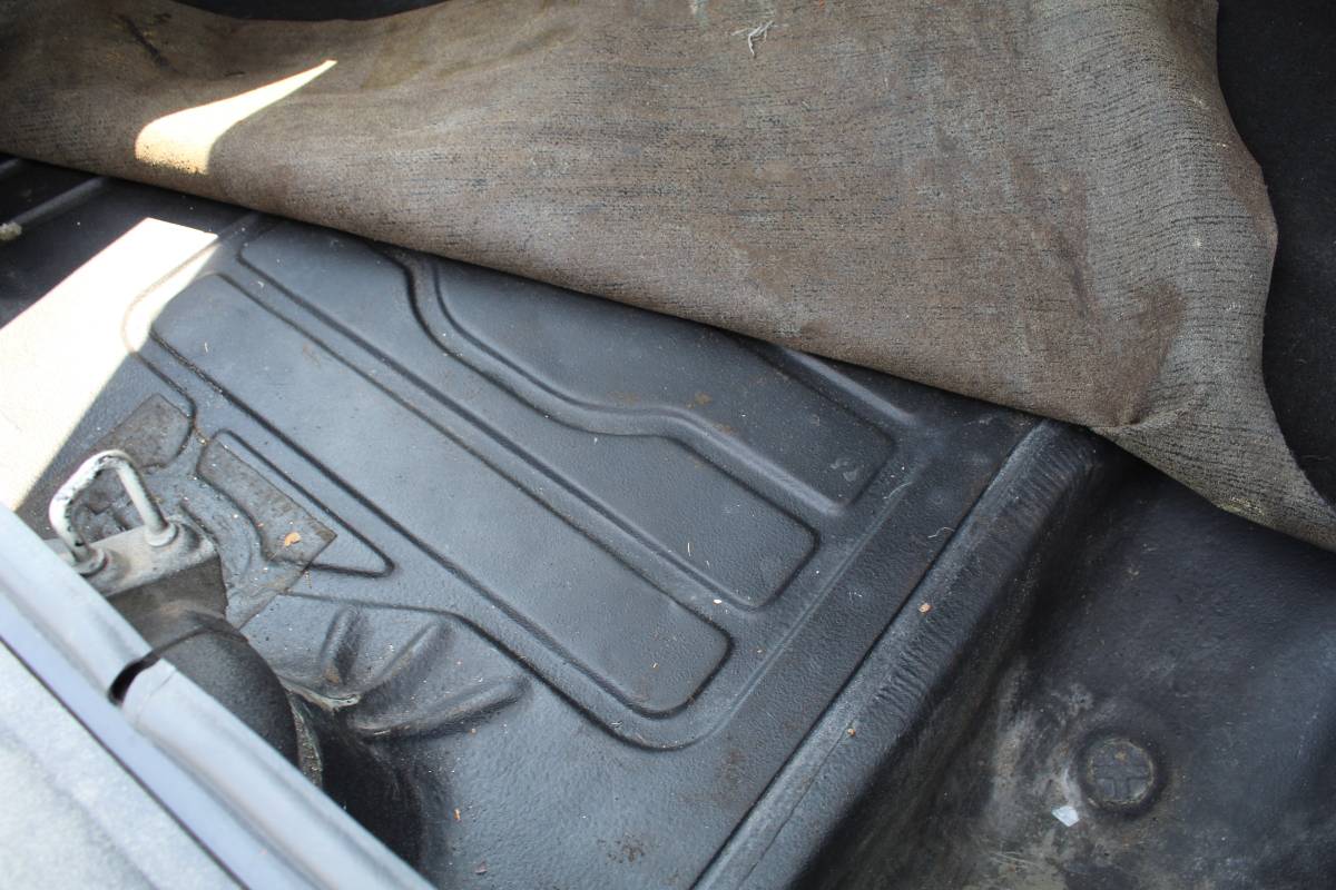 Chevrolet-monte-carlo-ss-1987-black-21