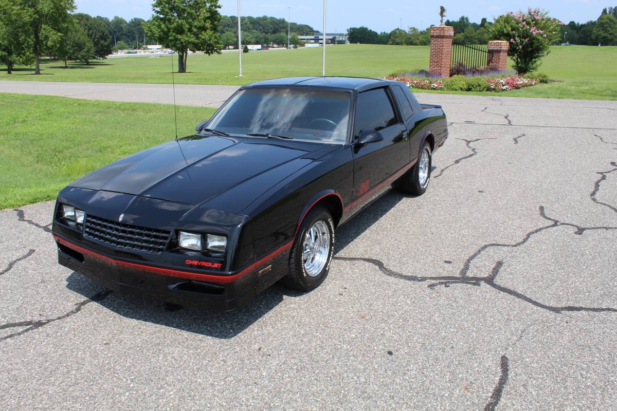 Chevrolet-monte-carlo-ss-1987-black-4