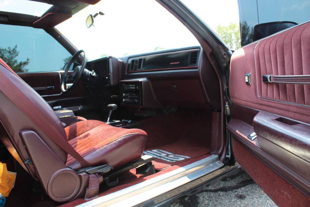 Chevrolet-monte-carlo-ss-1987-black-5