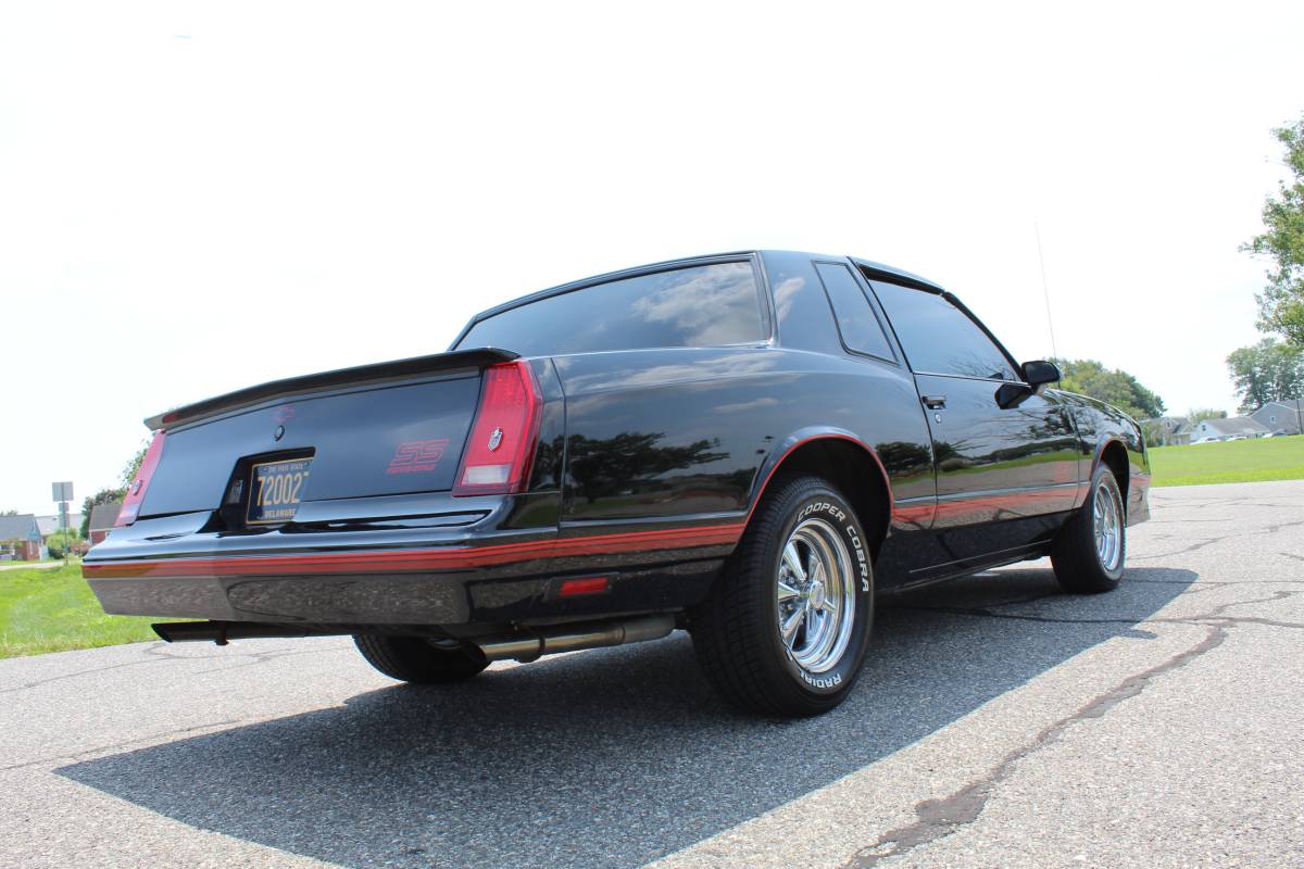 Chevrolet-monte-carlo-ss-1987-black-9
