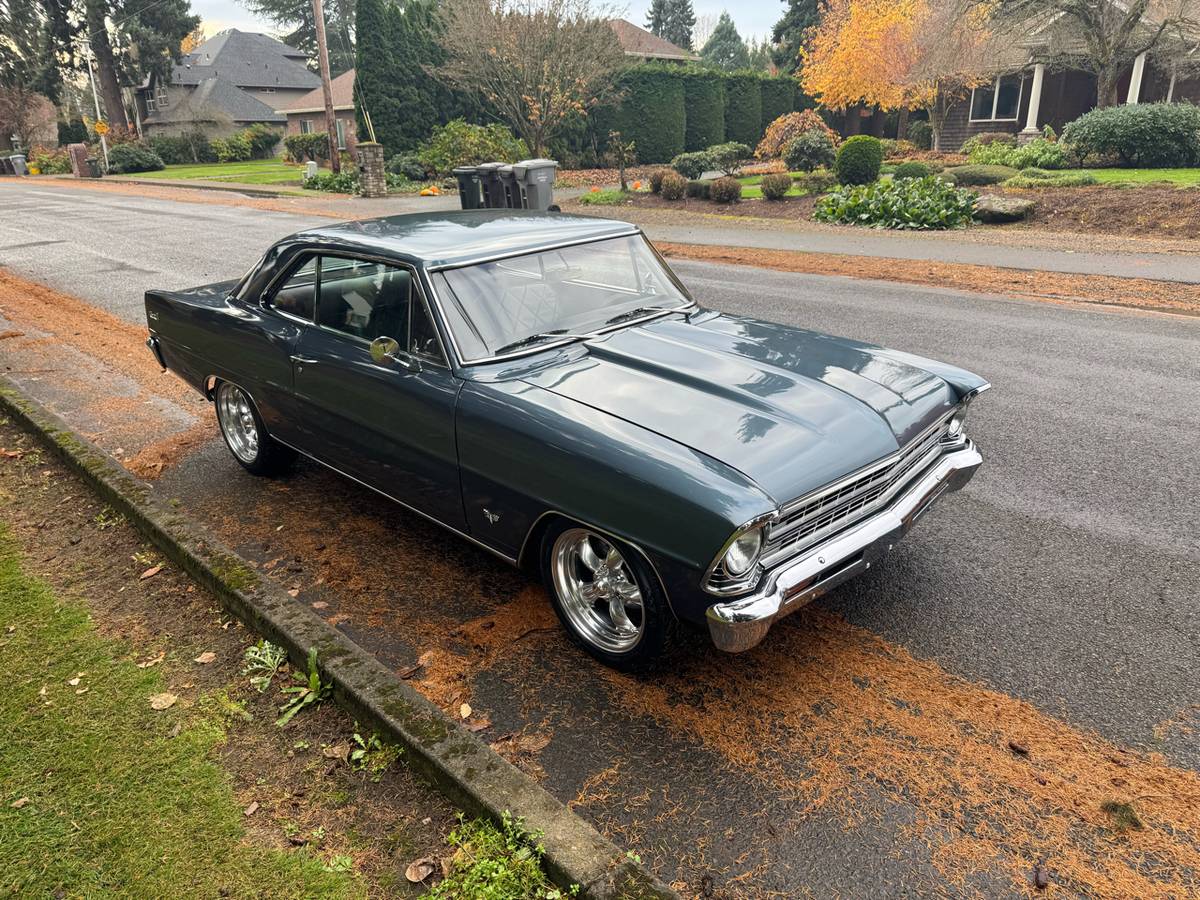 Chevrolet-nova-1967-grey-11