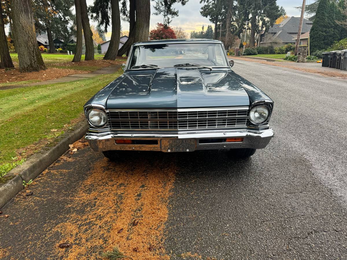Chevrolet-nova-1967-grey-12