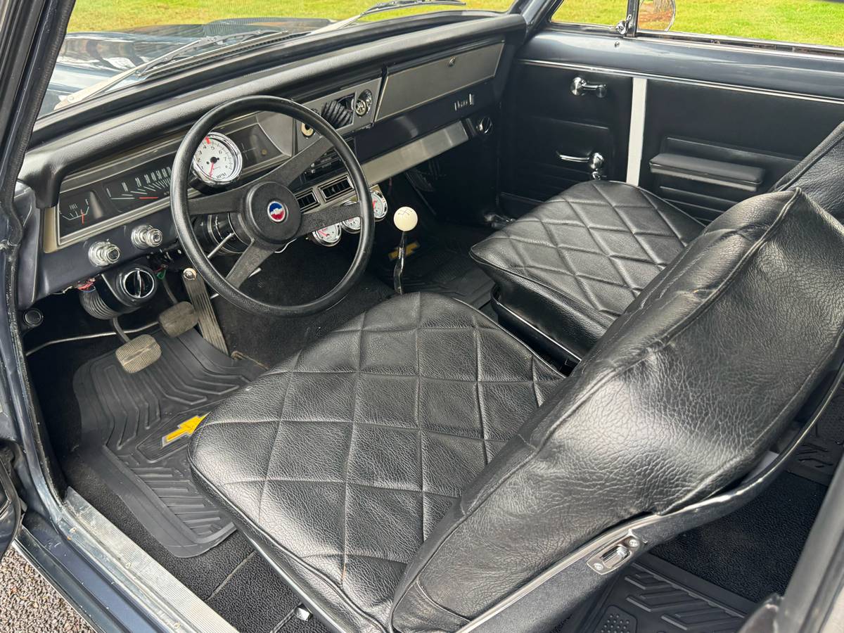 Chevrolet-nova-1967-grey-14