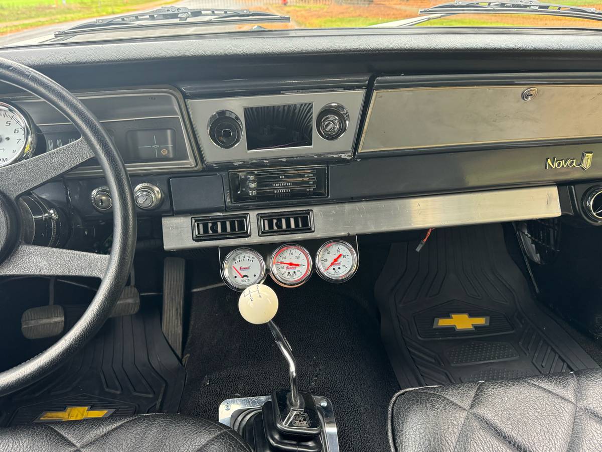 Chevrolet-nova-1967-grey-21