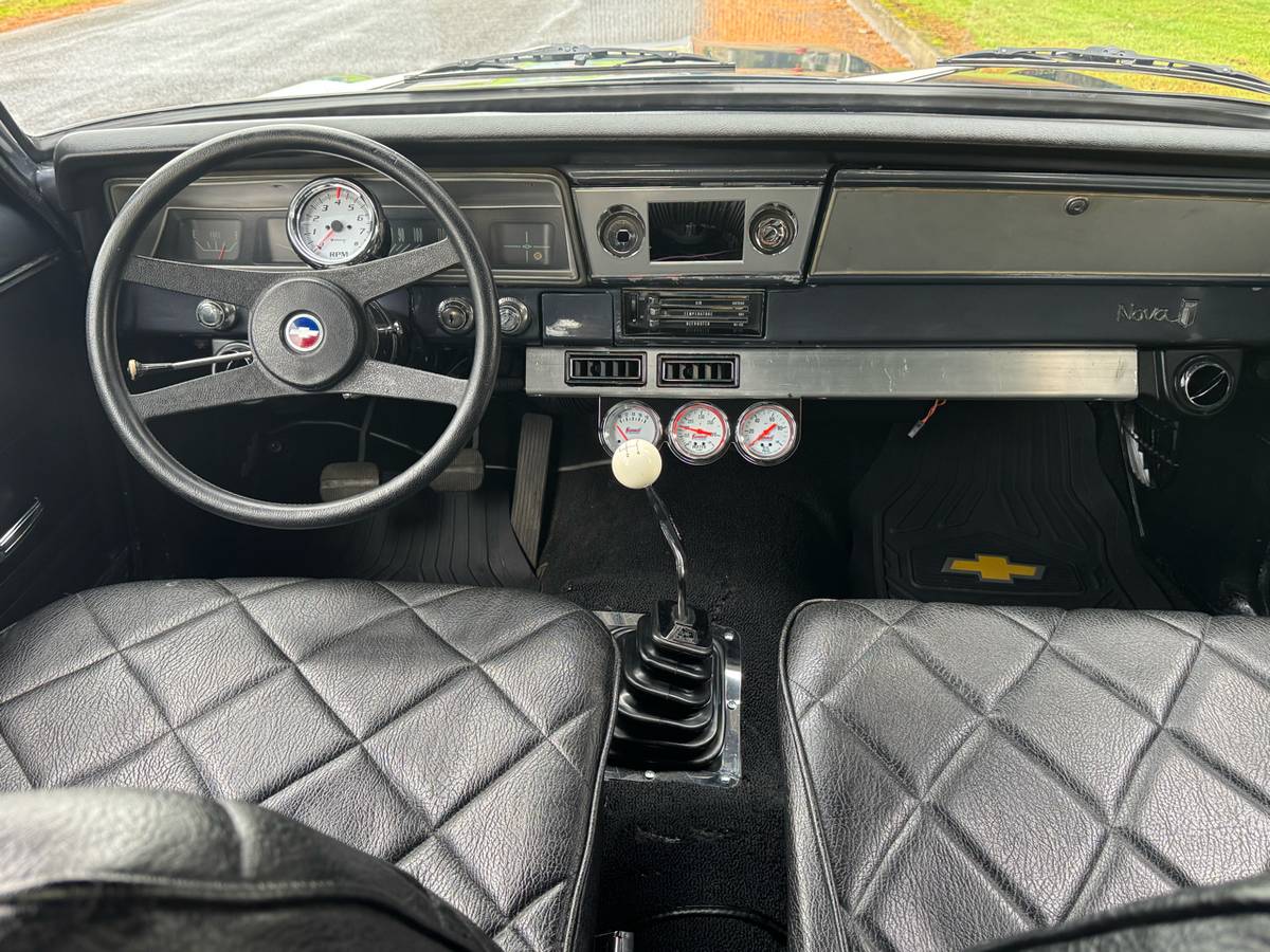 Chevrolet-nova-1967-grey-24