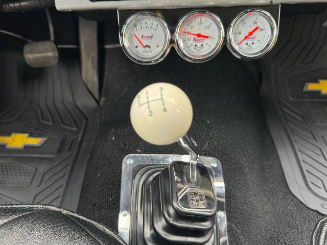 Chevrolet-nova-1967-grey-47