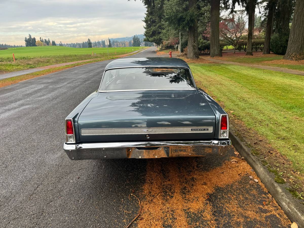 Chevrolet-nova-1967-grey-8