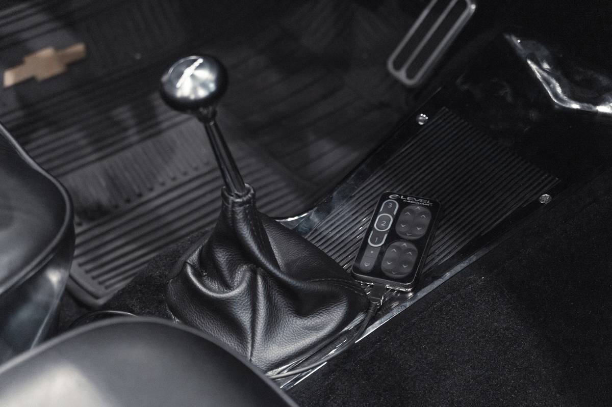 Chevrolet-nova-ii-1963-black-15