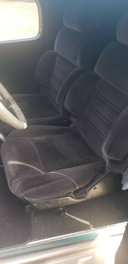 Chevrolet-panel-1935-green-12