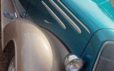 Chevrolet-panel-1935-green-17