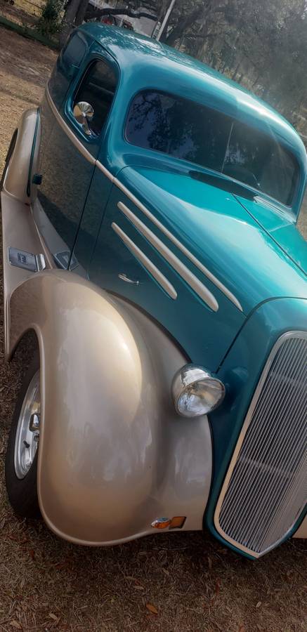 Chevrolet-panel-1935-green-17