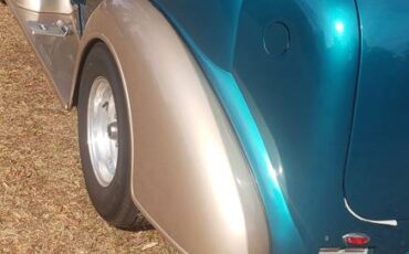 Chevrolet-panel-1935-green-4