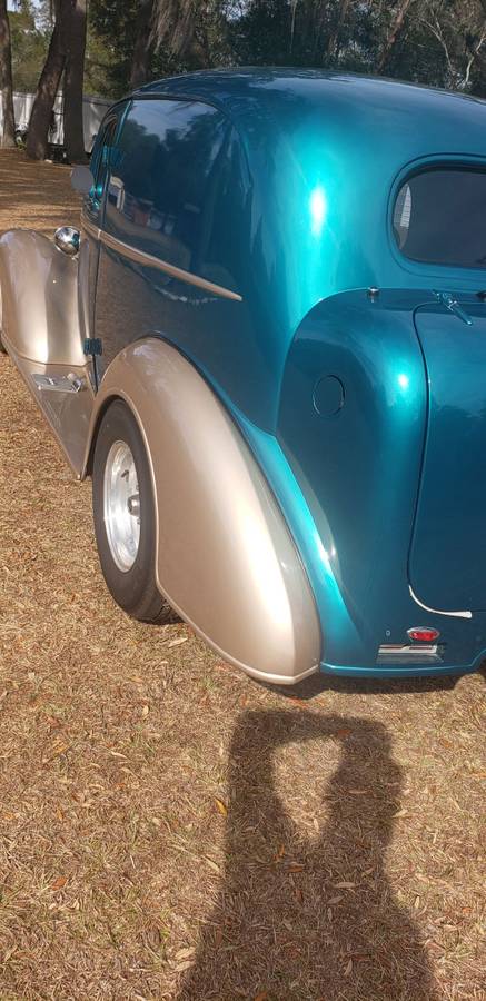 Chevrolet-panel-1935-green-4