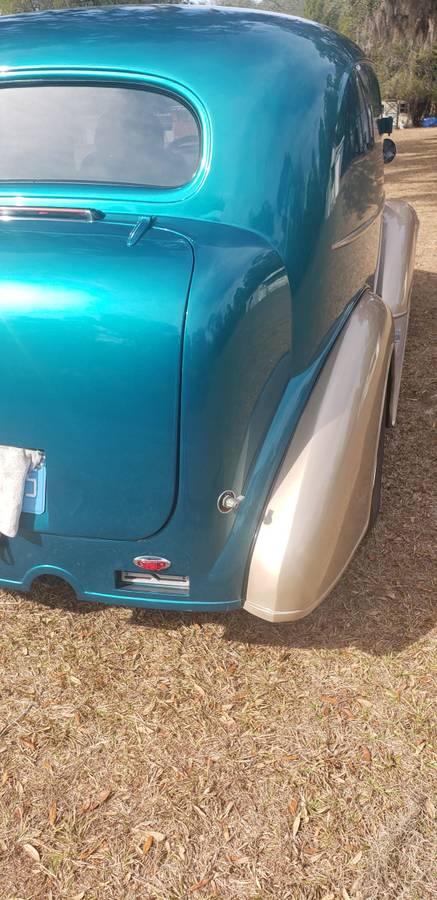 Chevrolet-panel-1935-green-6