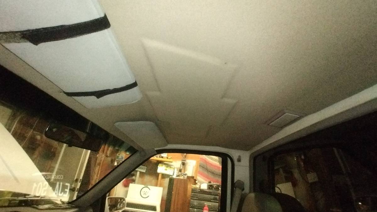 Chevrolet-pick-up-1992-white-4