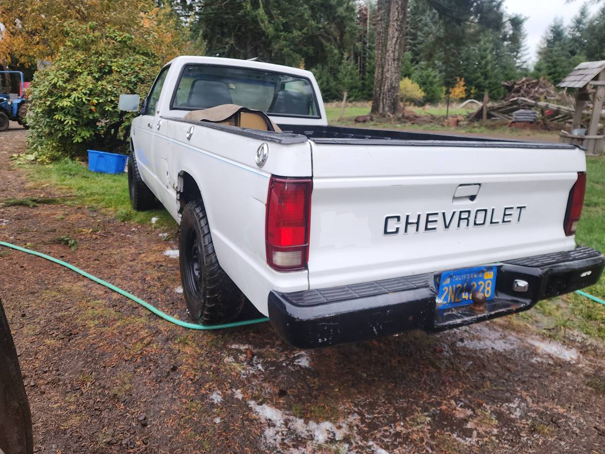 Chevrolet-s10-pickup-1983-5