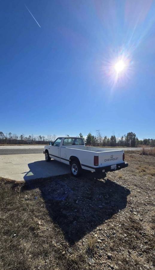 Chevrolet-s10-pickup-1987-white-2