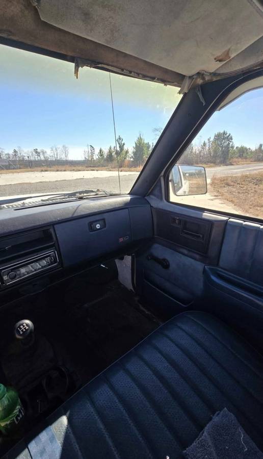 Chevrolet-s10-pickup-1987-white-3