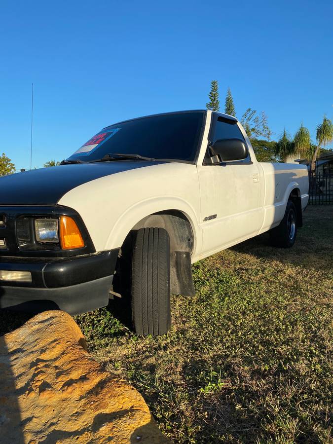 Chevrolet-s10-pickup-1994-white-2