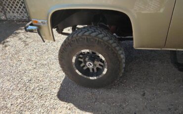 Chevrolet-scottsdale-1981-custom-5